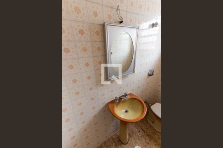 Casa para alugar com 102m², 3 quartos e 2 vagas Casa para alugar com 102m², 3 quartos e 2 vagasBanheiro