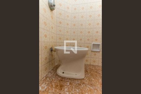 Casa para alugar com 102m², 3 quartos e 2 vagas Casa para alugar com 102m², 3 quartos e 2 vagasBanheiro da Garagem