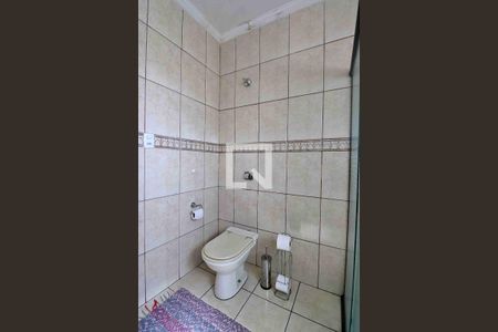 Casa à venda com 272m², 3 quartos e 6 vagasBanheiro do Quarto 3 - Suíte