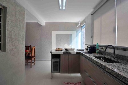 Casa à venda com 272m², 3 quartos e 6 vagasÁrea gourmet