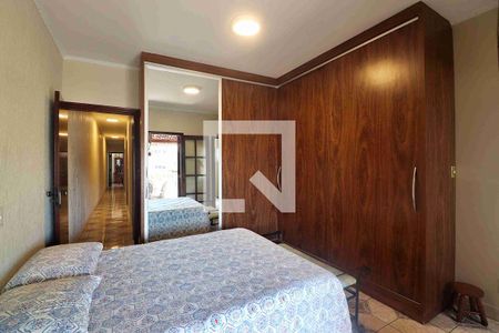 Casa à venda com 272m², 3 quartos e 6 vagasQuarto 3 - Suíte