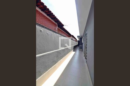 Casa à venda com 272m², 3 quartos e 6 vagasCorredor