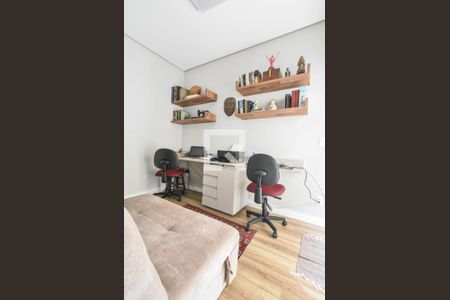 Casa de condomínio à venda com 136m², 3 quartos e 2 vagasQuarto 03 - Home Office