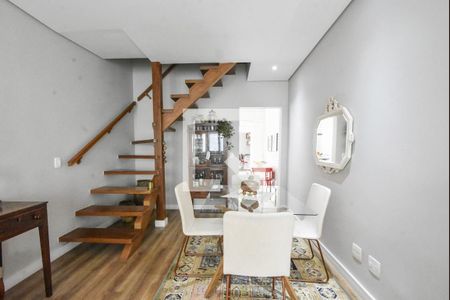 Sala de Estar de casa de condomínio à venda com 3 quartos, 136m² em Campo Belo, São Paulo