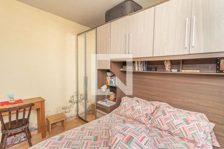 Quarto de apartamento à venda com 2 quartos, 45m² em Farrapos, Porto Alegre