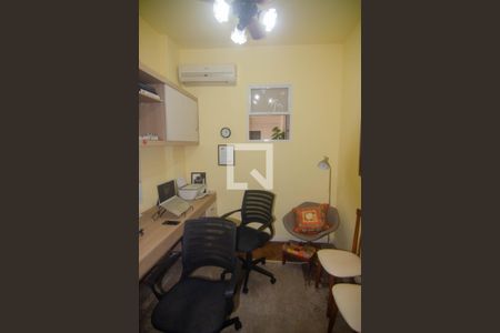 Apartamento à venda com 139m², 3 quartos e 1 vagaEscritório