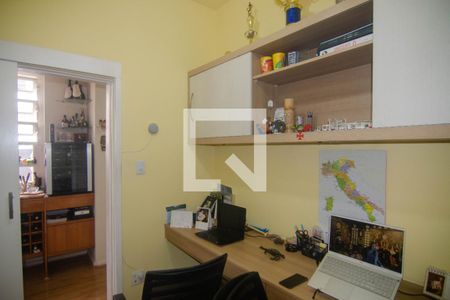 Apartamento à venda com 139m², 3 quartos e 1 vagaEscritório