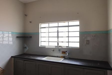 Casa para alugar com 100m², 4 quartos e 3 vagas Casa para alugar com 100m², 4 quartos e 3 vagasCozinha