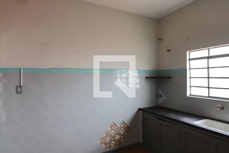 Casa para alugar com 100m², 4 quartos e 3 vagas Casa para alugar com 100m², 4 quartos e 3 vagasCozinha