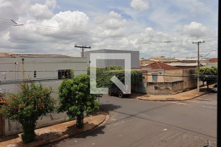Vista Quarto 1 de casa para alugar com 4 quartos, 100m² em Ipiranga, Ribeirão Preto