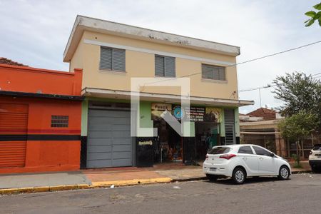 Casa para alugar com 100m², 4 quartos e 3 vagas Casa para alugar com 100m², 4 quartos e 3 vagasFachada
