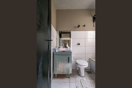 Banheiro de apartamento à venda com 1 quarto, 52m² em Praia de Belas, Porto Alegre