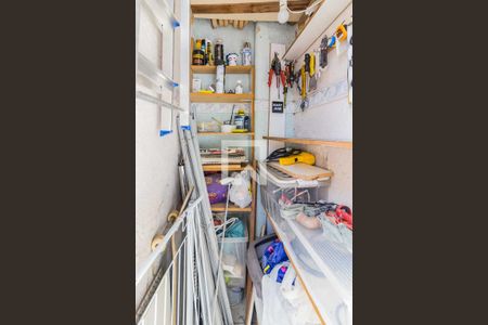 Apartamento à venda com 81m², 2 quartos e sem vagaBanheiro de Serviço