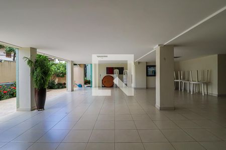 Apartamento à venda com 90m², 3 quartos e 2 vagasÁrea comum - Salão de festas