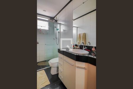 Apartamento à venda com 90m², 3 quartos e 2 vagasBanheiro do Quarto 1 Suíte