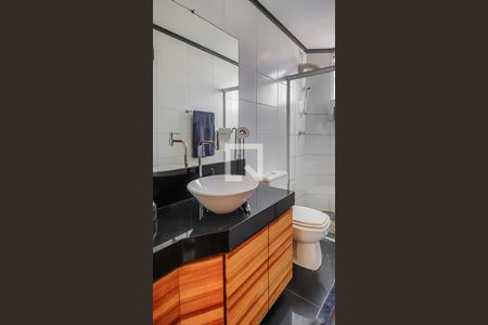 Apartamento à venda com 90m², 3 quartos e 2 vagasBanheiro do Corredor