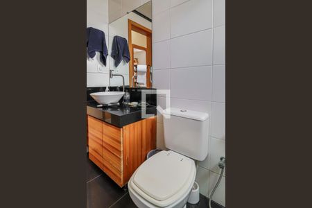 Apartamento à venda com 90m², 3 quartos e 2 vagasBanheiro do Corredor