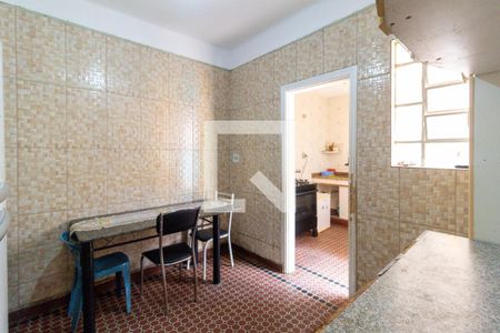 Casa à venda com 380m², 2 quartos e 2 vagasCopa