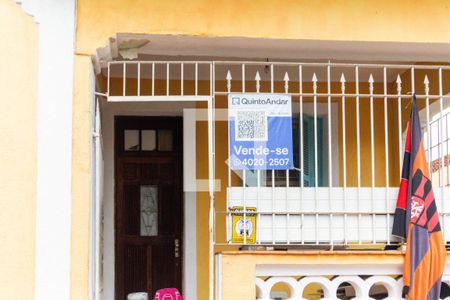 Casa à venda com 380m², 2 quartos e 2 vagasPlaca