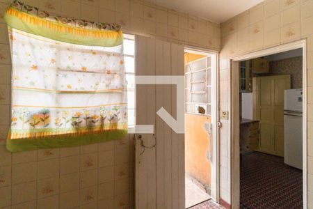 Casa à venda com 380m², 2 quartos e 2 vagasCozinha