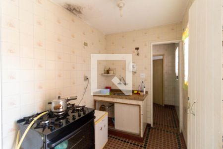 Casa à venda com 380m², 2 quartos e 2 vagasCozinha