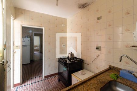 Casa à venda com 380m², 2 quartos e 2 vagasCozinha