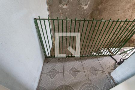 Entrada  de casa para alugar com 1 quarto, 35m² em Taboão, Diadema
