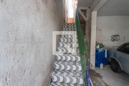 Entrada  de casa para alugar com 1 quarto, 35m² em Taboão, Diadema