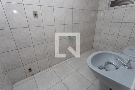 Banheiro  de casa para alugar com 1 quarto, 35m² em Taboão, Diadema