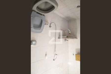 Casa à venda com 180m², 2 quartos e 2 vagasBanheiro do Suíte