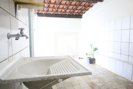 Casa à venda com 180m², 2 quartos e 2 vagasÁrea de Serviço