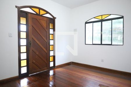 Sala 1 de casa à venda com 2 quartos, 180m² em Estrela do Oriente, Belo Horizonte