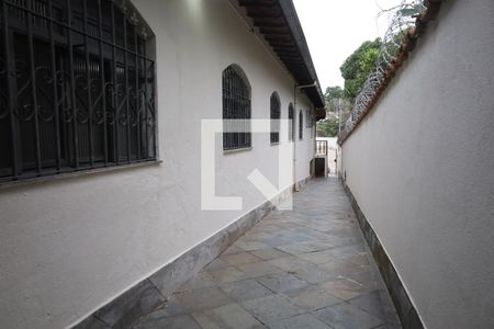 Casa à venda com 180m², 2 quartos e 2 vagasÁrea externa