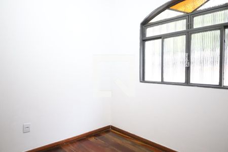 Casa à venda com 180m², 2 quartos e 2 vagasQuarto 1