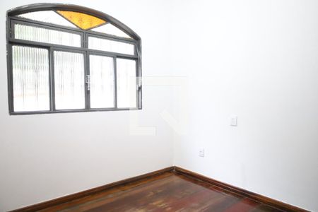 Casa à venda com 180m², 2 quartos e 2 vagasQuarto 1