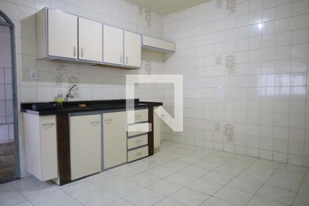 Casa à venda com 180m², 2 quartos e 2 vagasCozinha