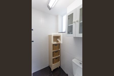 Apartamento para alugar com 98m², 3 quartos e 2 vagasBanheiro de Serviço