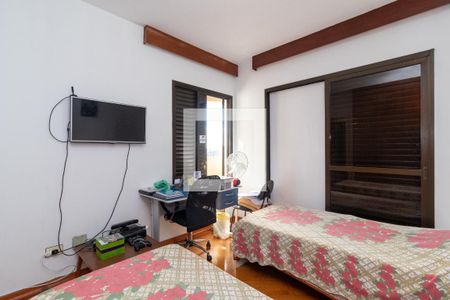 Apartamento à venda com 165m², 4 quartos e 2 vagasQuarto 4