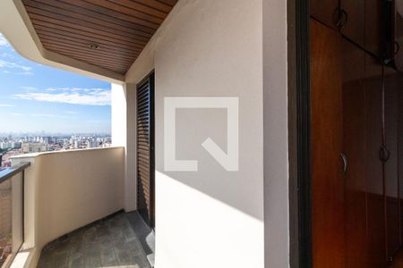 Apartamento à venda com 165m², 4 quartos e 2 vagasVaranda da Suíte 1