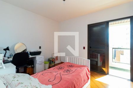 Apartamento à venda com 165m², 4 quartos e 2 vagasSuíte 1