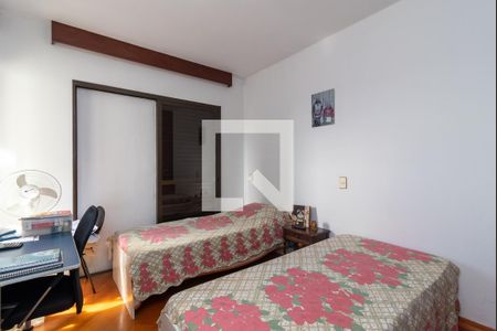 Apartamento à venda com 165m², 4 quartos e 2 vagasQuarto 4