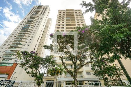 Apartamento para alugar com 70m², 2 quartos e 1 vagaFachada