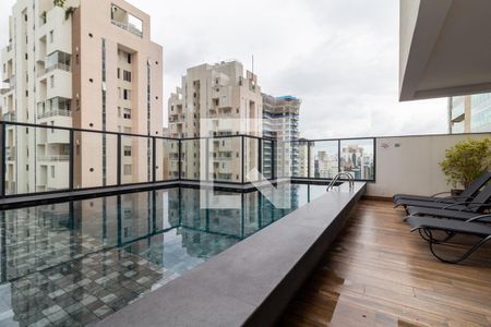 Studio para alugar com 39m², 1 quarto e 1 vaga Studio para alugar com 39m², 1 quarto e 1 vagaPiscina