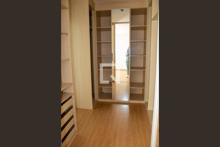 Casa para alugar com 400m², 4 quartos e 5 vagasCloset da suíte 4