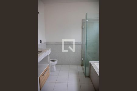 Casa para alugar com 400m², 4 quartos e 5 vagasBanheiro do Quarto 4