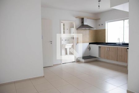 Casa para alugar com 400m², 4 quartos e 5 vagasCozinha