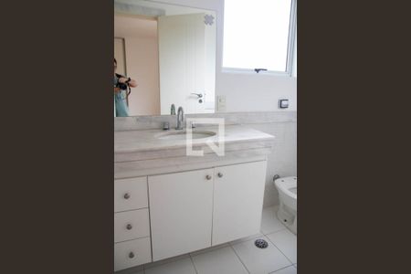 Casa para alugar com 400m², 4 quartos e 5 vagasBanheiro do Quarto 3