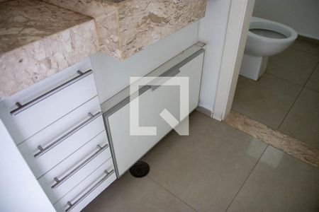 Casa para alugar com 400m², 4 quartos e 5 vagasBanheiro 4