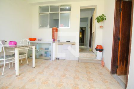 Casa à venda com 219m², 3 quartos e 6 vagasÁrea de Serviço