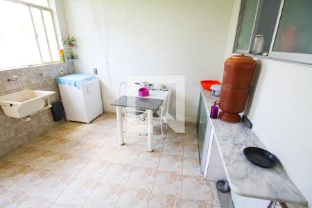 Casa à venda com 219m², 3 quartos e 6 vagasÁrea de Serviço